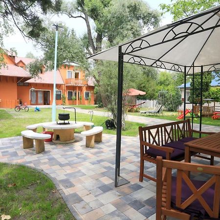 Holiday House Siófok Buitenkant foto
