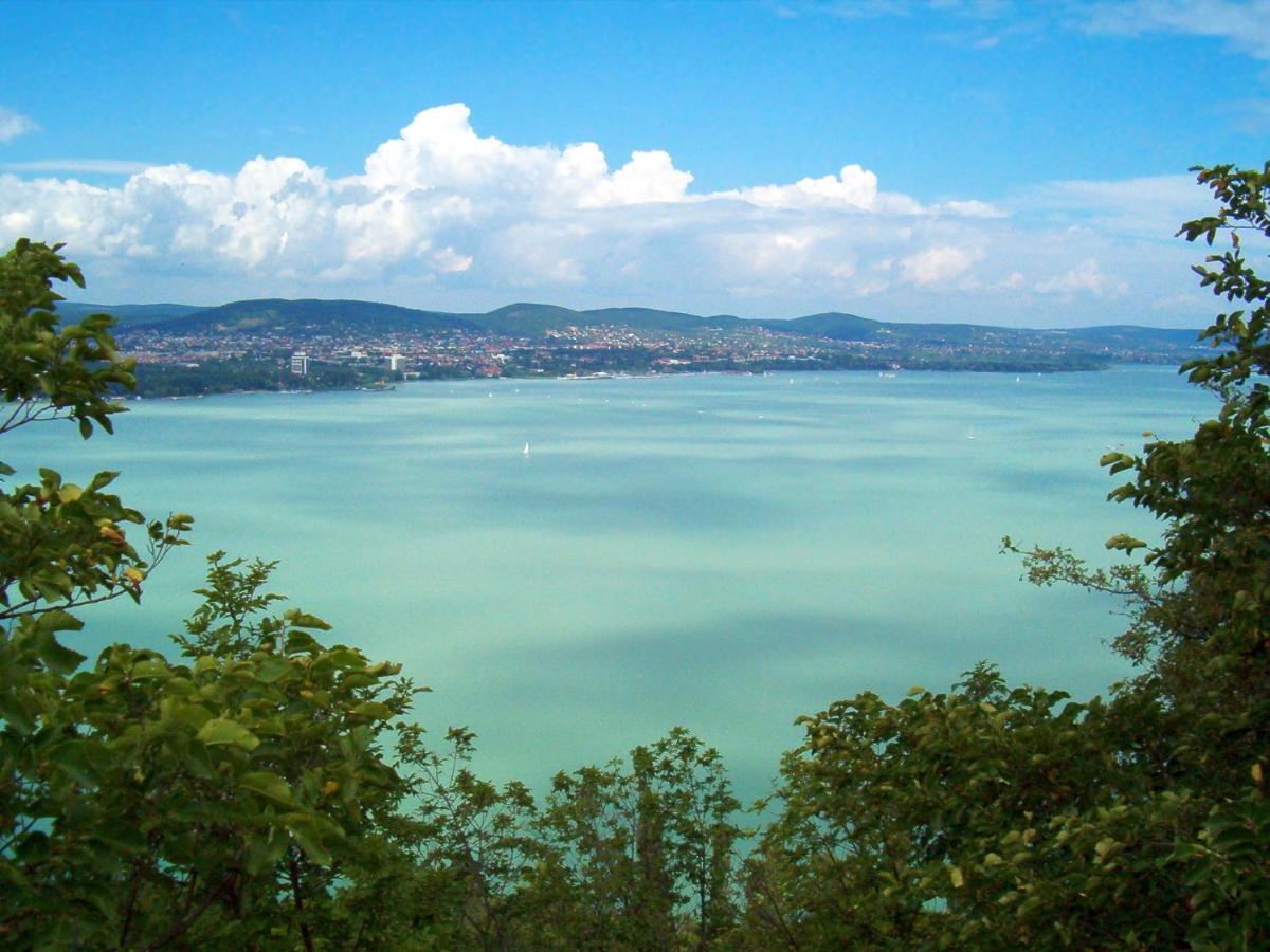 Holiday House Siófok Buitenkant foto